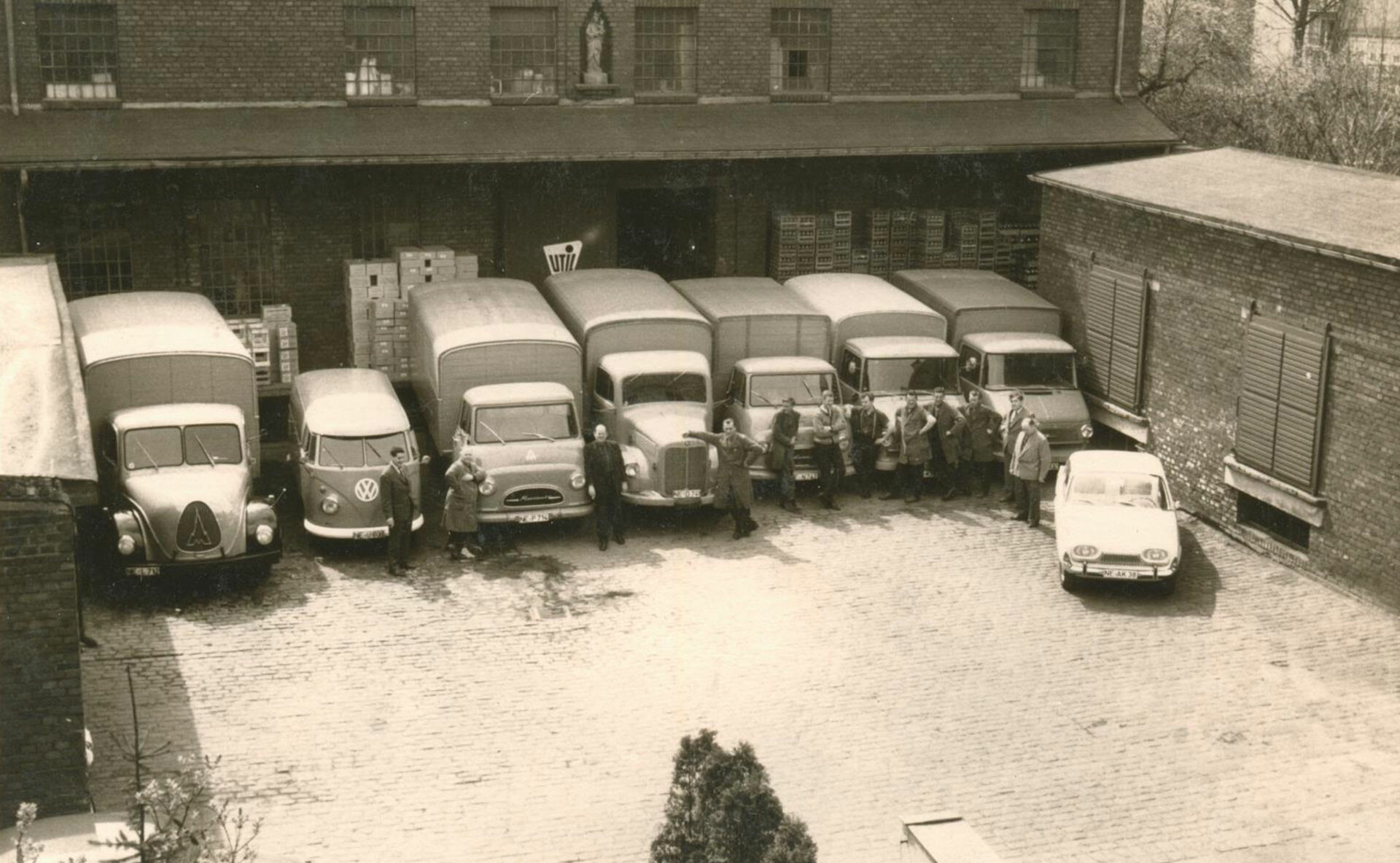 Cames Schwarz Weiß LKW