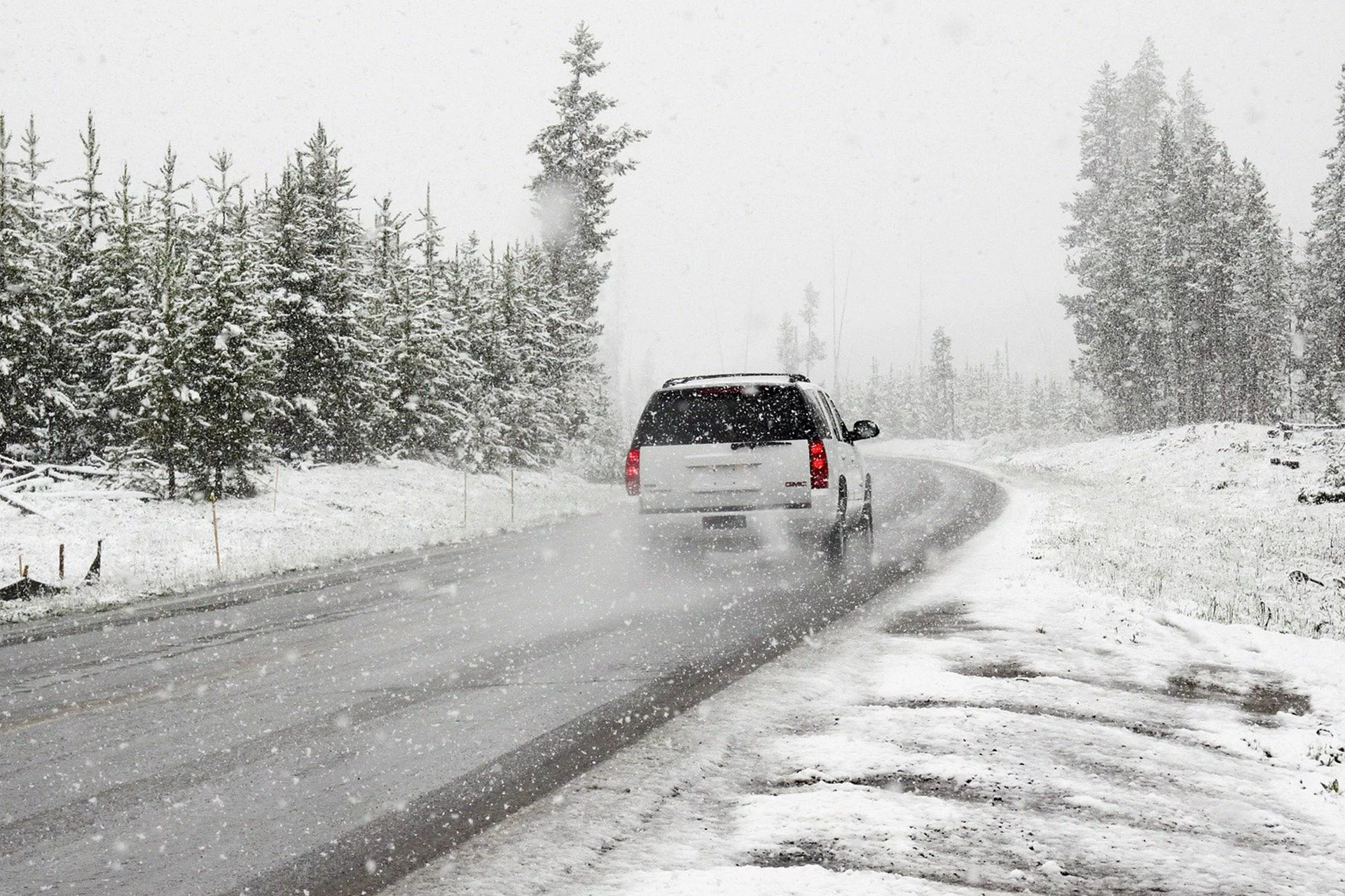 Die 5 wichtigsten Artikel für das Auto im Winter